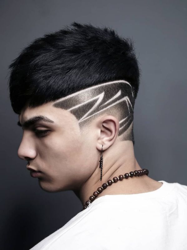 Burst Fade Design on Straight Hair