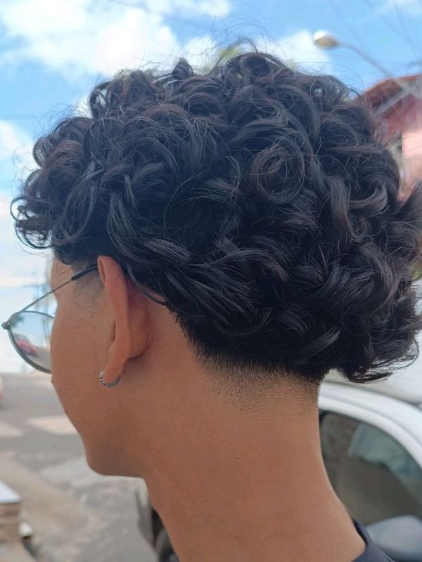 Low Taper Fade Fluffy Hair With Light Waves